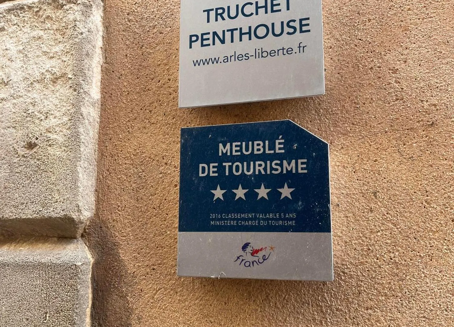 Truchet Penthouse Daire Arles